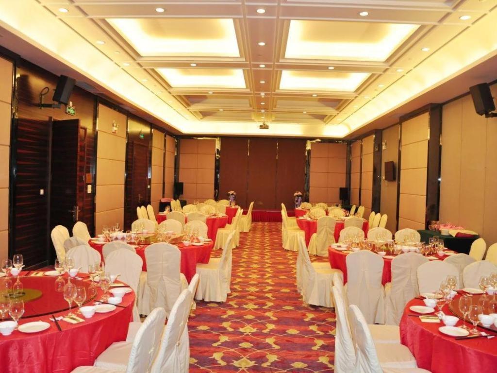 Royal Duke Cherrabah Hotel Zhongshan Zhongshan  Exterior photo
