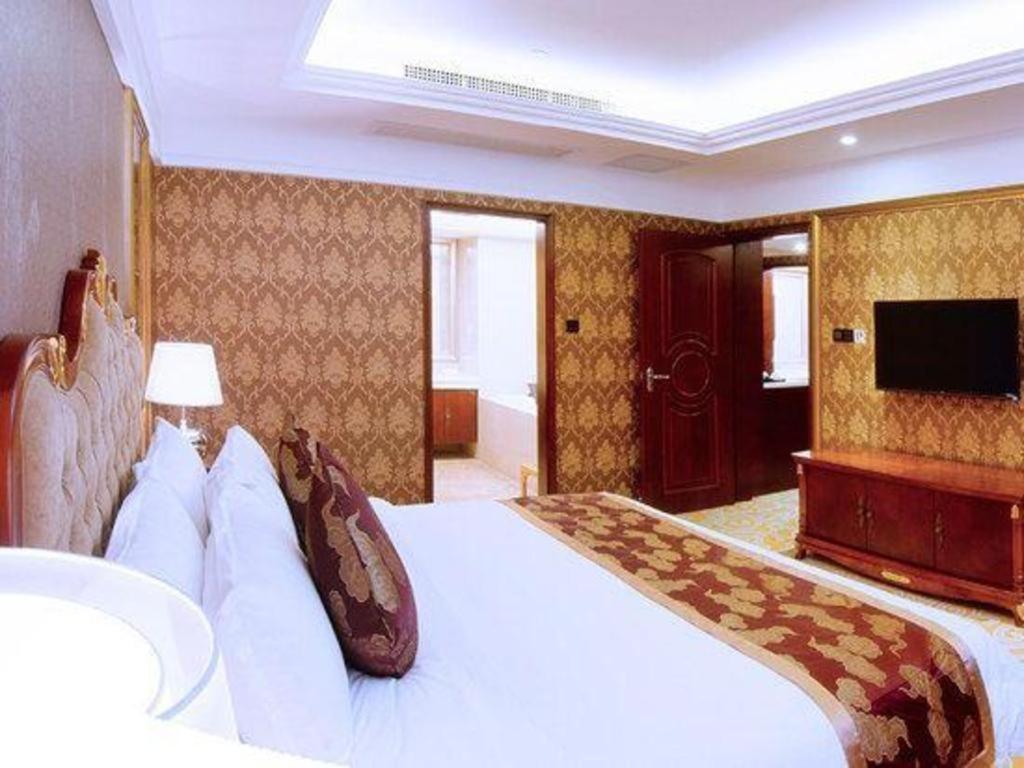Royal Duke Cherrabah Hotel Zhongshan Zhongshan  Exterior photo