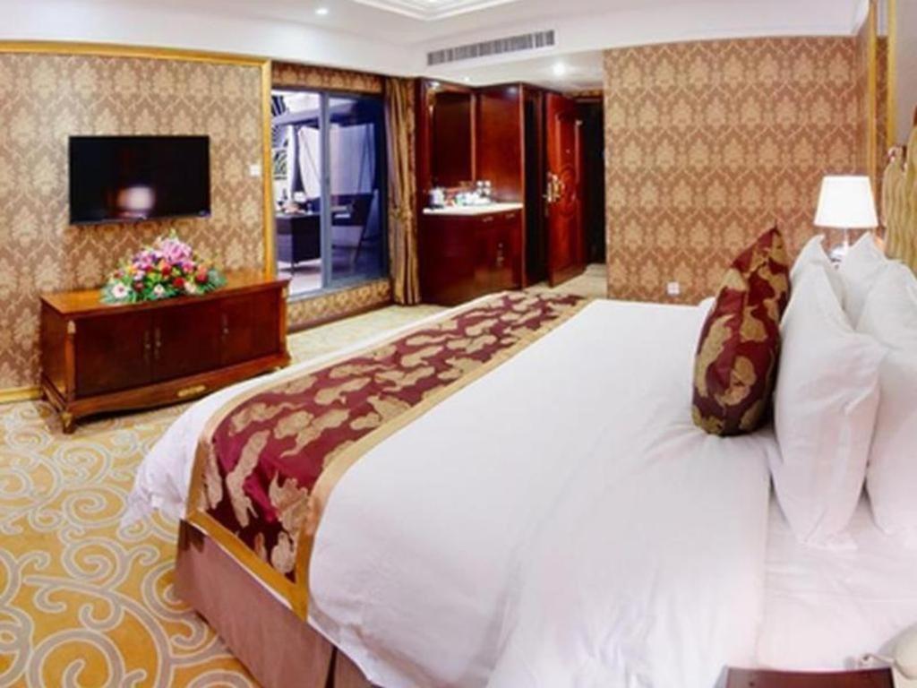 Royal Duke Cherrabah Hotel Zhongshan Zhongshan  Exterior photo